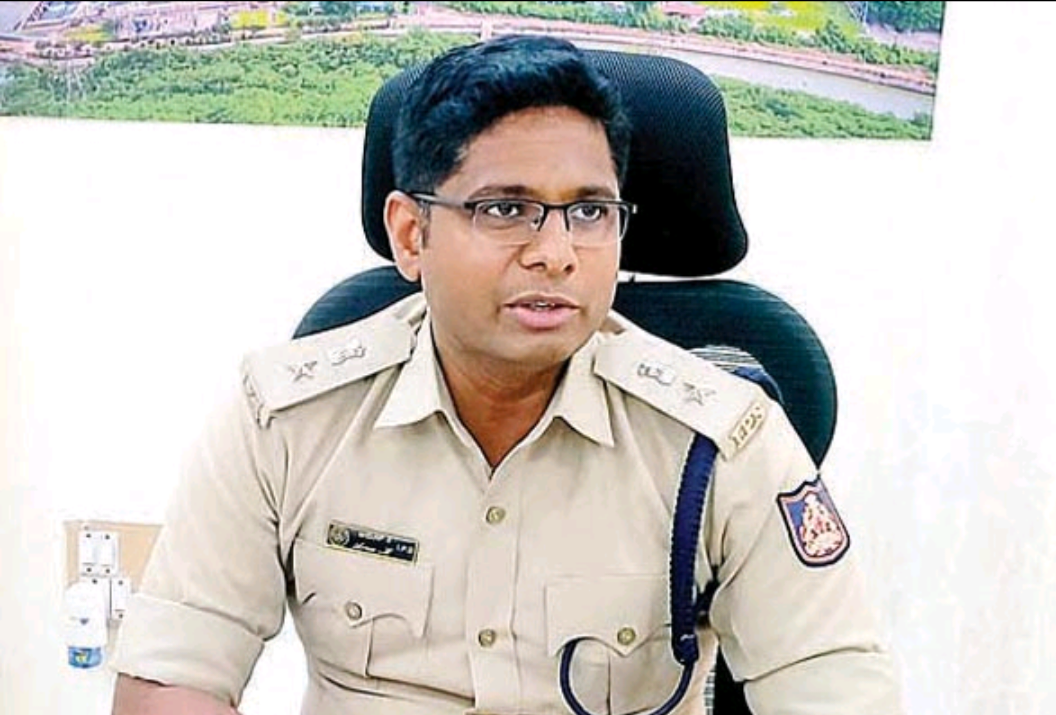 ಉಡುಪಿಯ ಜಿಲ್ಲಾ ಎಸ್ ಪಿ  ಡಾ. ಅರುಣ್‌ ಕೆ ಅವರು. ದಕ್ಷಿಣ ಕನ್ನಡ ಜಿಲ್ಲೆ ಮಂಗಳೂರಿಗೆ ವರ್ಗಾವಣೆ.