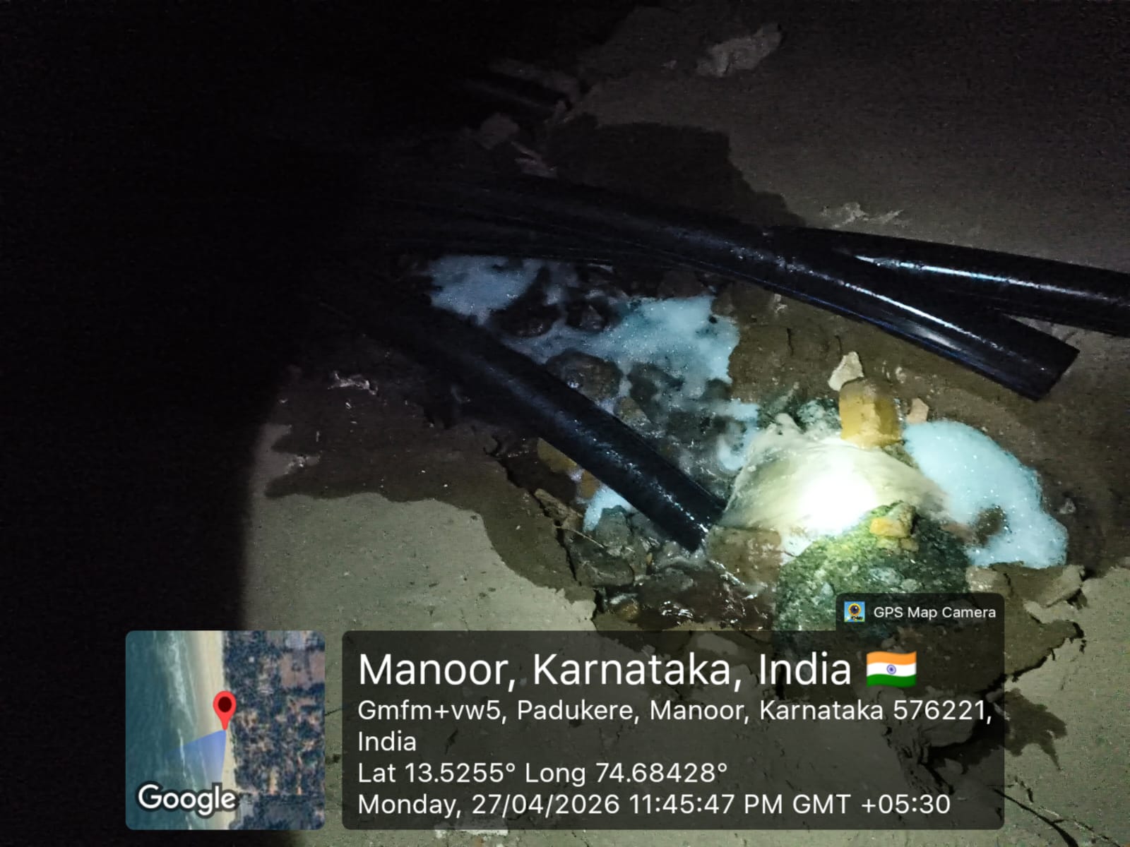 ಕತ್ತಲಲ್ಲಿ ಕಲ್ಮಶ: ಕರಾವಳಿಯ ಕಣ್ಣೀರ ಕಥೆ"* ಕಪ್ಪು, ಕೆಂಪು, ರಾಸಾಯನಿಕ ವಾಸನೆಯ ನೀರನ್ನು ನೇರವಾಗಿ ಅರಬ್ಬಿ ಸಮುದ್ರಕ್ಕೆ ಸುರಿಯುತ್ತಿವೆ.!!